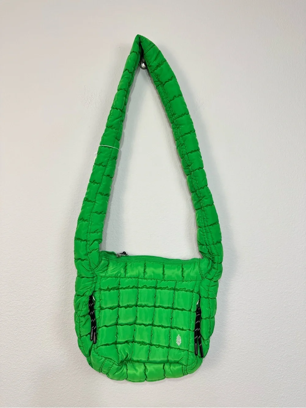 Free People FP Movement Quilted Baby Carryall Sling Bag Kelly Bag Puffy Sporty